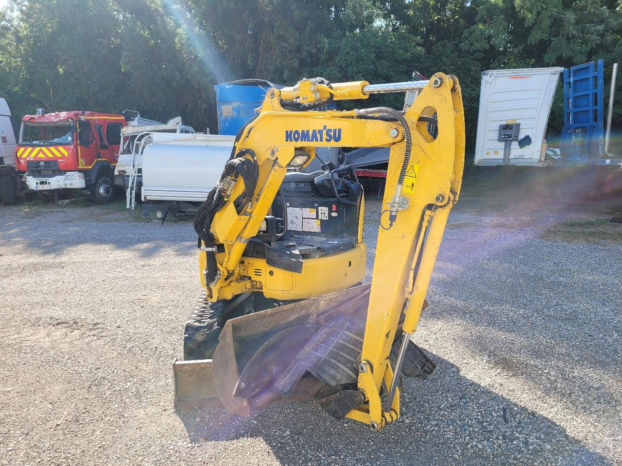 KOMATSU MINI PELLE FC 24 MR-5 - 小型挖掘机:图2 KOMATSU MINI PELLE FC 24 MR-5 - 小型挖掘机:图2