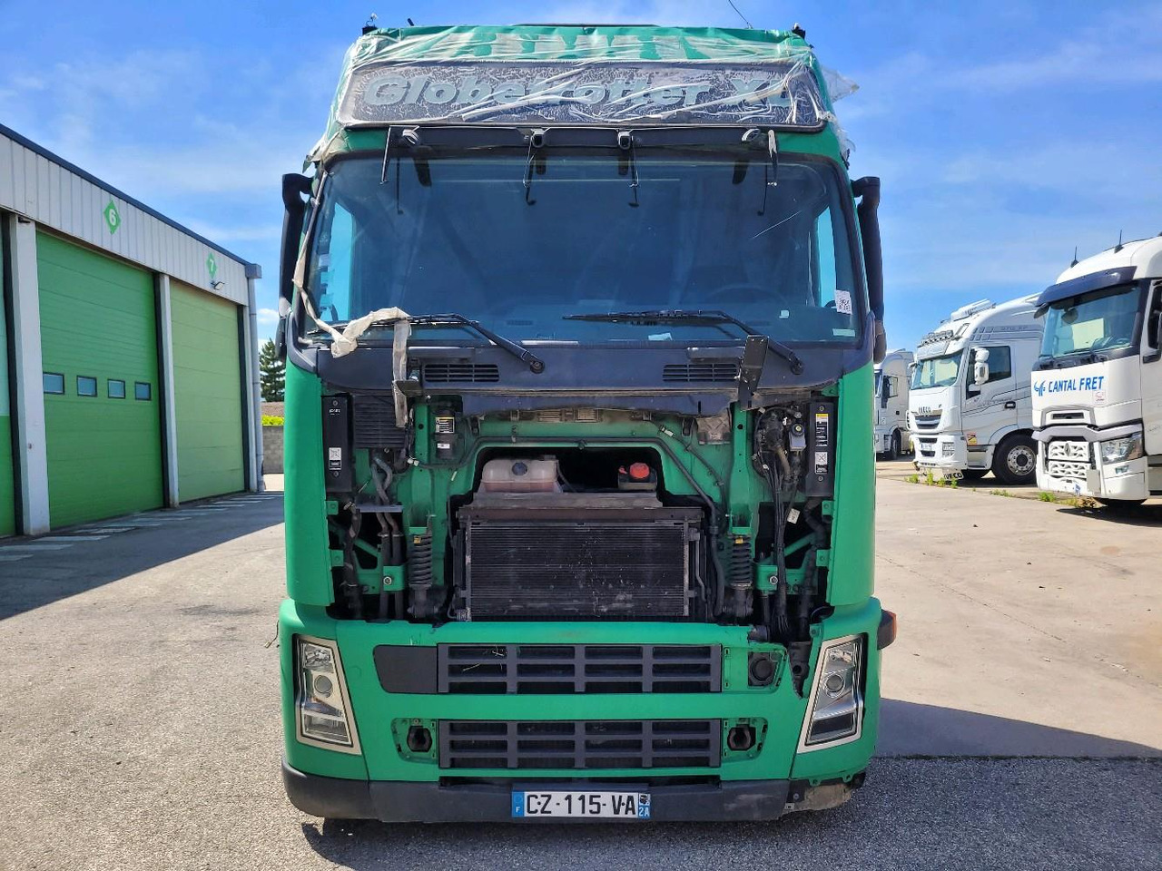 VOLVO FH12 420 GLOBETROTTER - 集装箱运输车/ 可拆卸车身的卡车:图2 VOLVO FH12 420 GLOBETROTTER - 集装箱运输车/ 可拆卸车身的卡车:图2