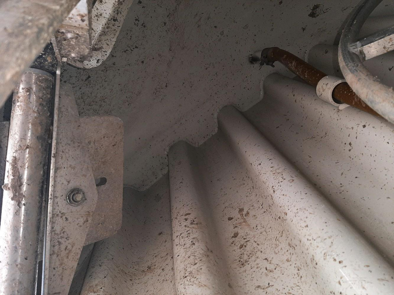 罐车 VOLVO FL 280 CITERNE:图14 罐车 VOLVO FL 280 CITERNE:图14