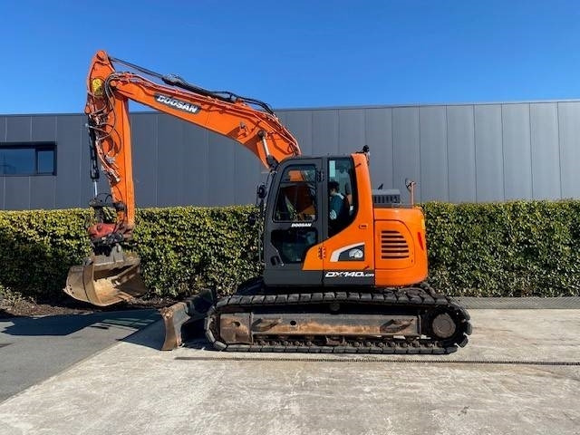 Doosan DX140LCR-5 - 履带式挖掘机:图5 Doosan DX140LCR-5 - 履带式挖掘机:图5