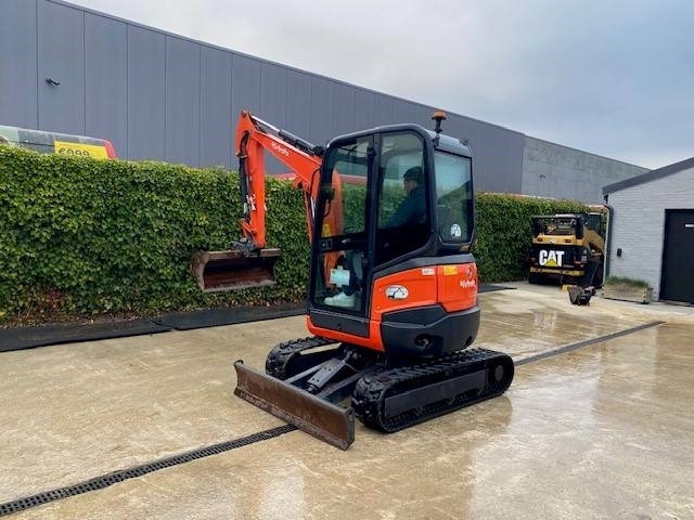 Kubota U 27-4 - 小型挖掘机:图4 Kubota U 27-4 - 小型挖掘机:图4