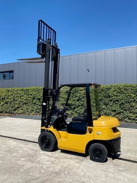 Toyota 7 FDF 25 - 柴油叉车:图1 Toyota 7 FDF 25 - 柴油叉车:图1