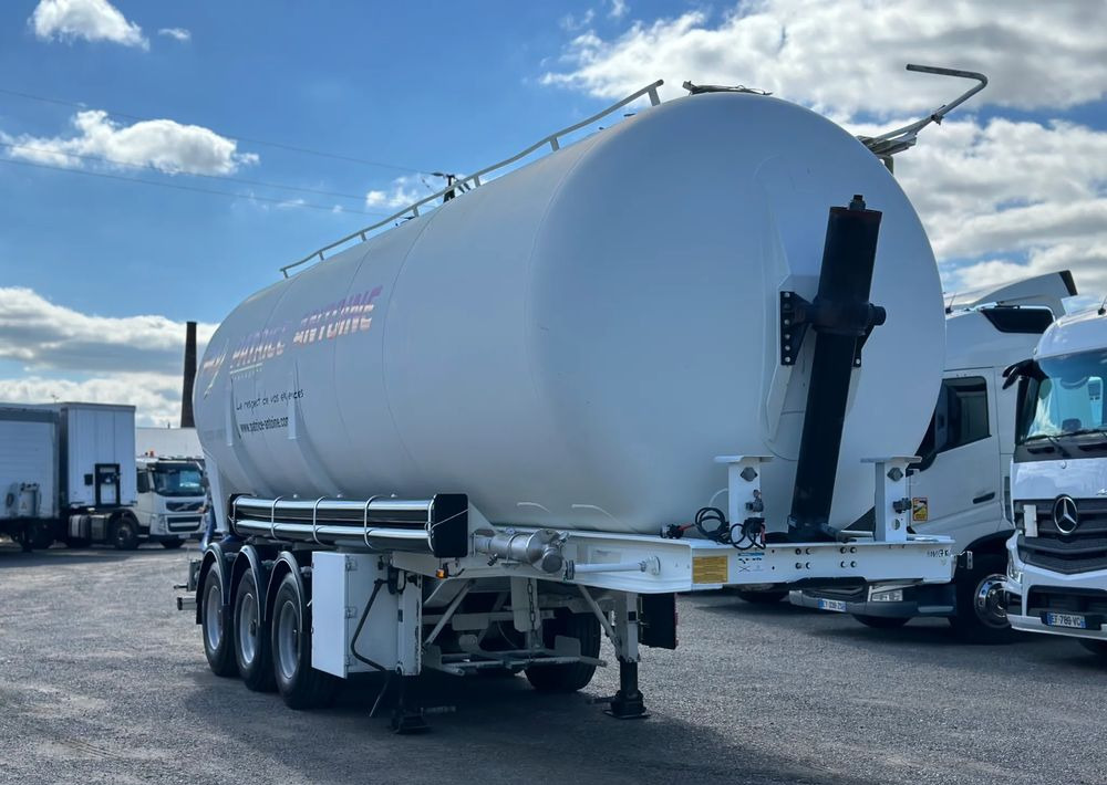 General Trailer 46 m3 KIPPER - 液罐半拖车:图1 General Trailer 46 m3 KIPPER - 液罐半拖车:图1