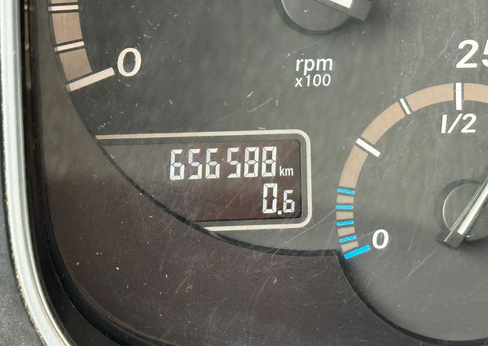 Mercedes-Benz ACTROS 1845 HYDRAULIKA 租赁 Mercedes-Benz ACTROS 1845 HYDRAULIKA:图12 Mercedes-Benz ACTROS 1845 HYDRAULIKA 租赁 Mercedes-Benz ACTROS 1845 HYDRAULIKA:图12