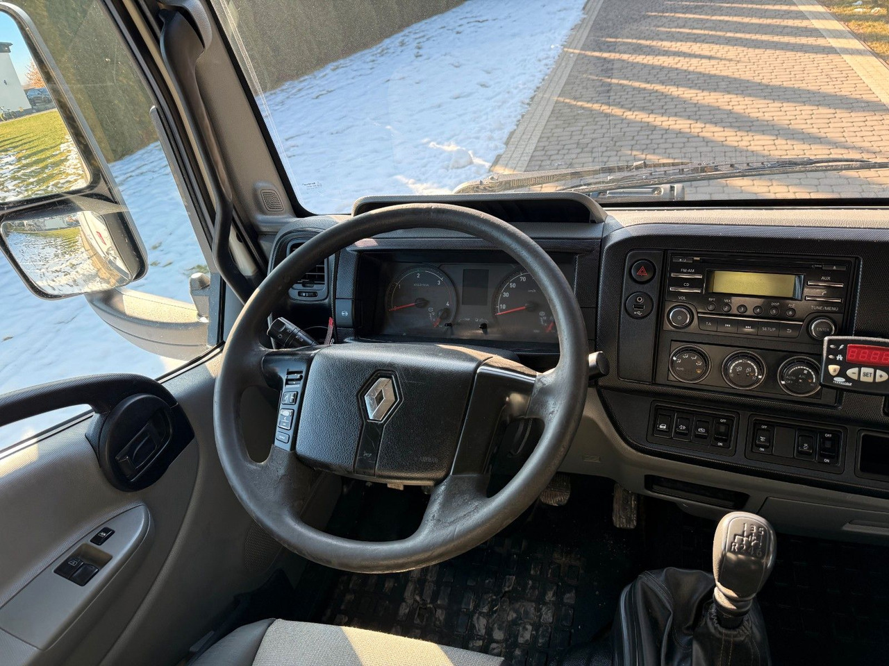 冷藏车 Renault D7.5 MANUAL LAMBERET CARRIER XARIOS 350：图11
