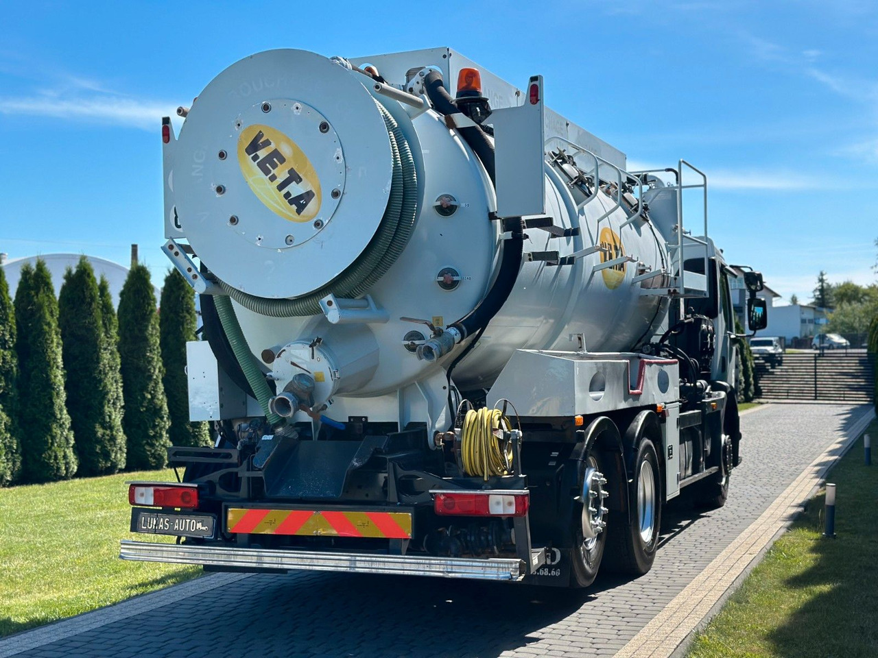 Renault PREMIUM 320 6x2 T RIVARD. TWO CHAMBERS - 真空车:图5 Renault PREMIUM 320 6x2 T RIVARD. TWO CHAMBERS - 真空车:图5