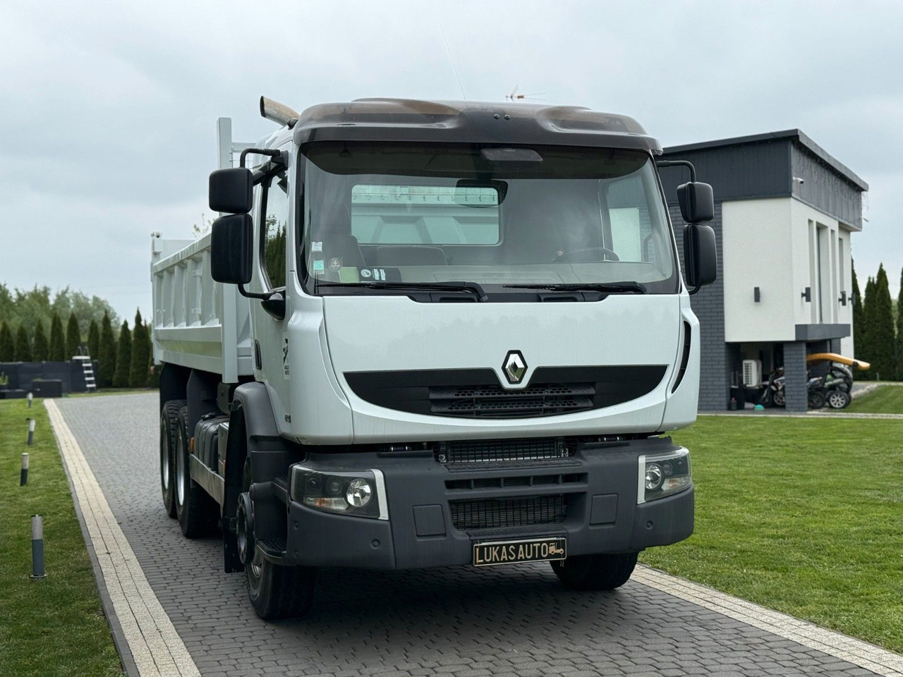 Renault PREMIUM 410 DXI 6X4 TIPPER - 翻斗车:图4 Renault PREMIUM 410 DXI 6X4 TIPPER - 翻斗车:图4