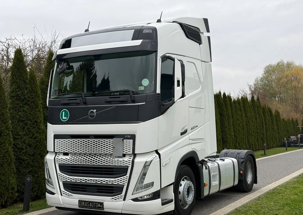 Volvo FH 460 AUTOMAT PARK COOL DWA ZBIORNIKI - 牵引车:图3 Volvo FH 460 AUTOMAT PARK COOL DWA ZBIORNIKI - 牵引车:图3