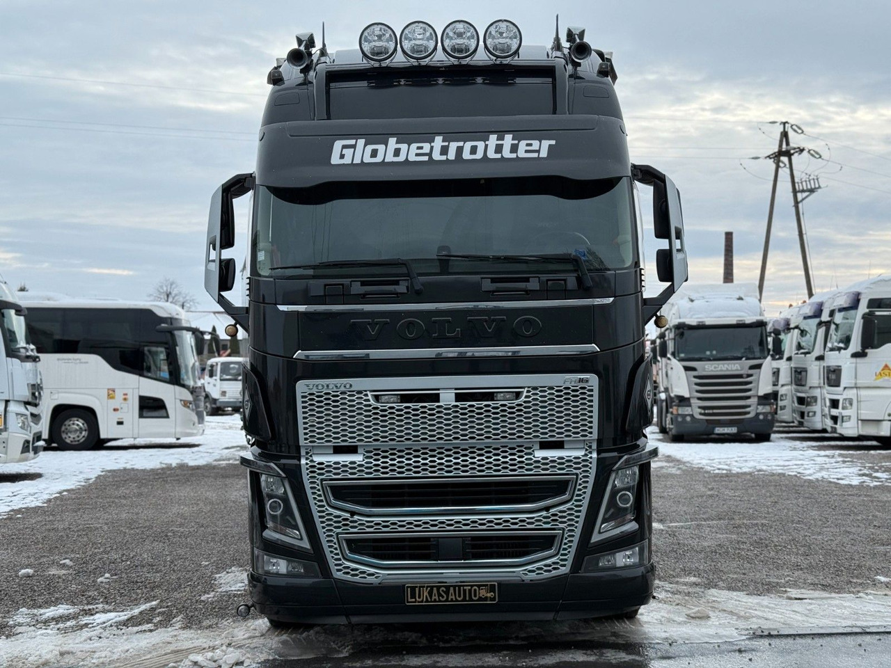 Volvo FH16 660 HP XL TANDEM 6x2 LIMITED EDITION - 厢式卡车:图2 Volvo FH16 660 HP XL TANDEM 6x2 LIMITED EDITION - 厢式卡车:图2