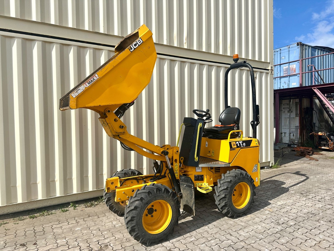 JCB 1T-2 High Tip Dumper, 811 Bh, 1.000 KG - 小型自卸车:图2 JCB 1T-2 High Tip Dumper, 811 Bh, 1.000 KG - 小型自卸车:图2