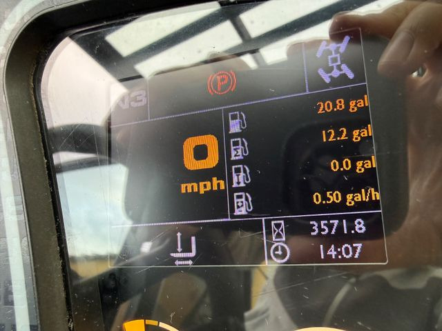 伸缩臂叉装车 JCB 535-125 / 2016 BJ / 3.571 H / 12.5 Meter：图15