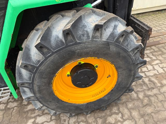 柴油叉车 JCB 926 4x4 / 2.600 KG / 1.048 H：图12