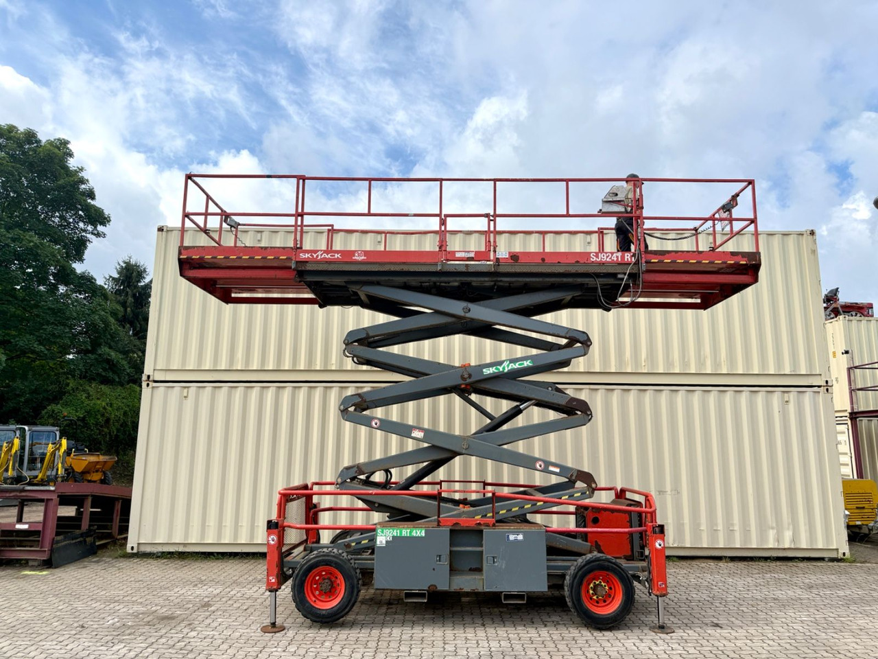 Skyjack SJ9241 4x4 Diesel / 14.5 Meter / 2015 BJ - 车载空中平台:图1 Skyjack SJ9241 4x4 Diesel / 14.5 Meter / 2015 BJ - 车载空中平台:图1