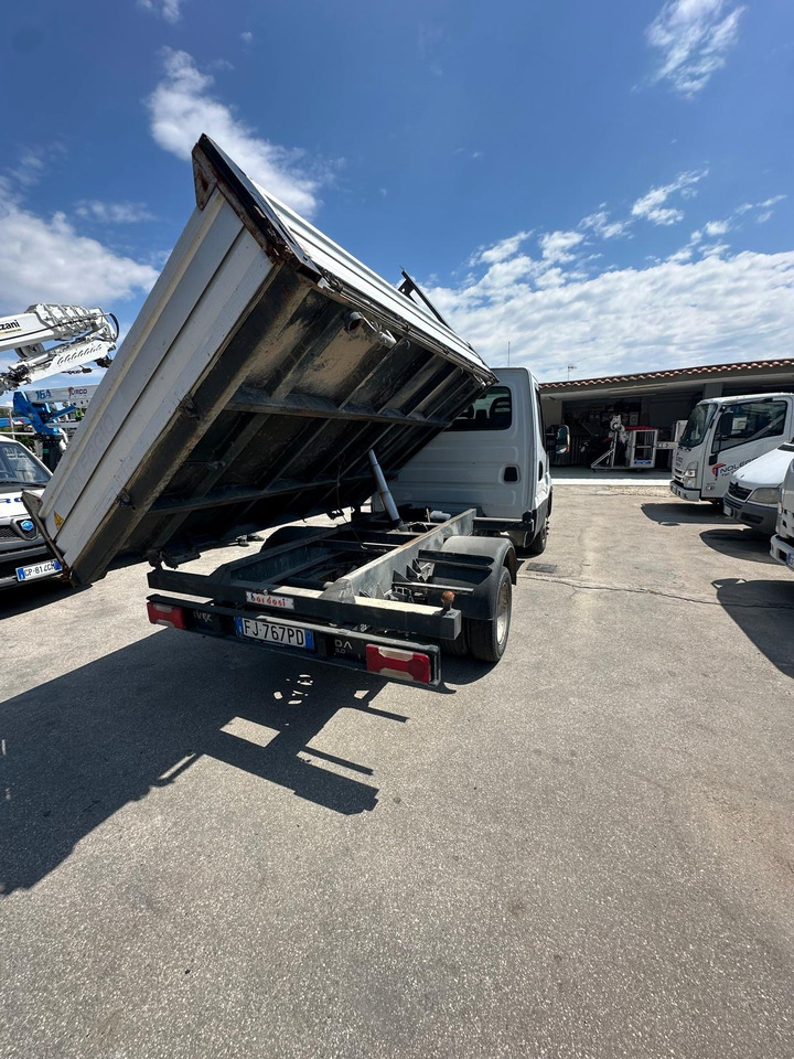 IVECO DAILY 35C12 - 翻斗车:图4 IVECO DAILY 35C12 - 翻斗车:图4
