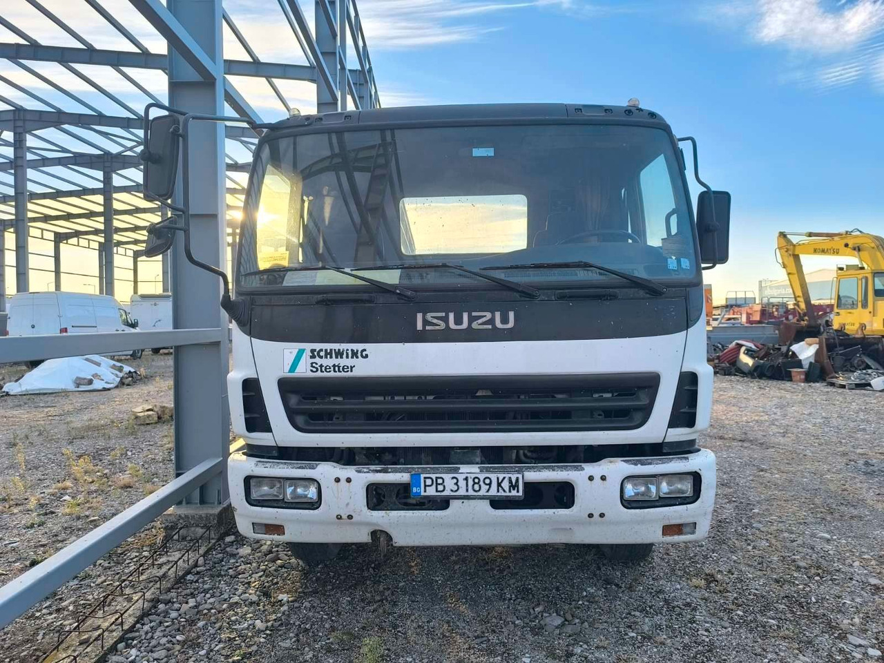 Isuzu 2.8 CXZ 81 - 驾驶室底盘卡车:图2 Isuzu 2.8 CXZ 81 - 驾驶室底盘卡车:图2