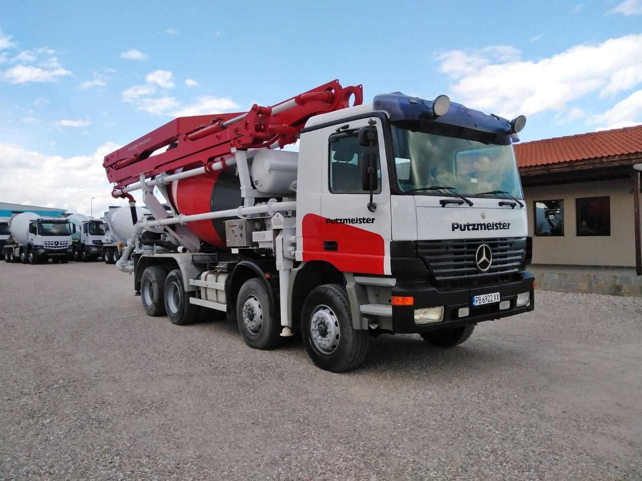 Mercedes-Benz ACTROS 3240 Putzmeister 26.67S - 搅拌泵卡车:图1 Mercedes-Benz ACTROS 3240 Putzmeister 26.67S - 搅拌泵卡车:图1
