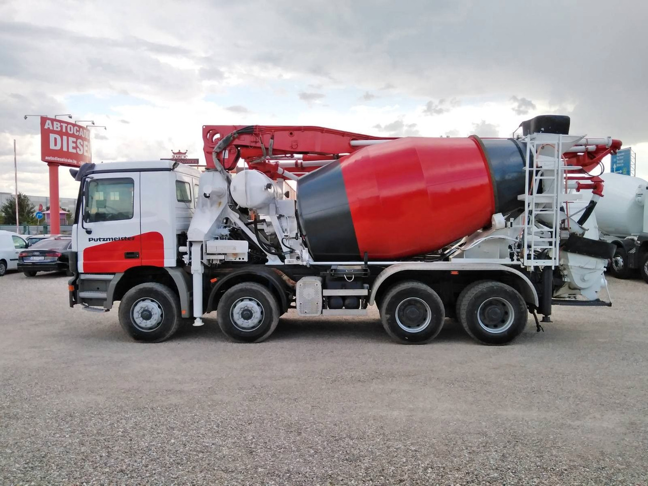 Mercedes-Benz ACTROS 3240 Putzmeister 26.67S - 混凝土泵车:图4 Mercedes-Benz ACTROS 3240 Putzmeister 26.67S - 混凝土泵车:图4