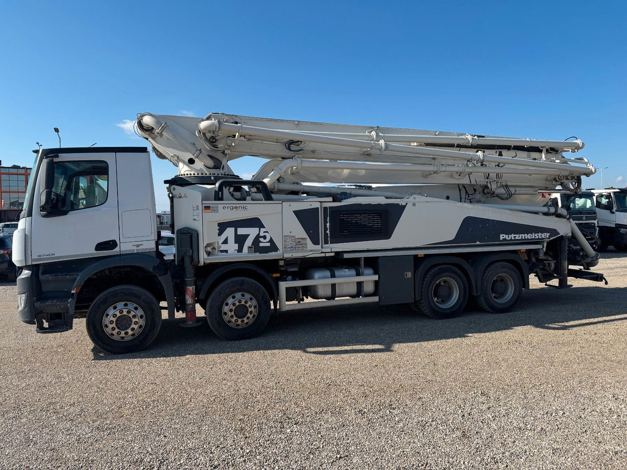Mercedes-Benz AROCS 3743 PUTZMEISTER M47-5 - 混凝土泵车:图4 Mercedes-Benz AROCS 3743 PUTZMEISTER M47-5 - 混凝土泵车:图4