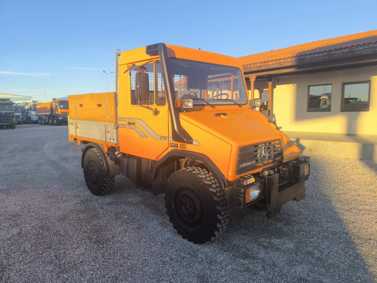 UNIMOG U90 - 翻斗车:图1 UNIMOG U90 - 翻斗车:图1