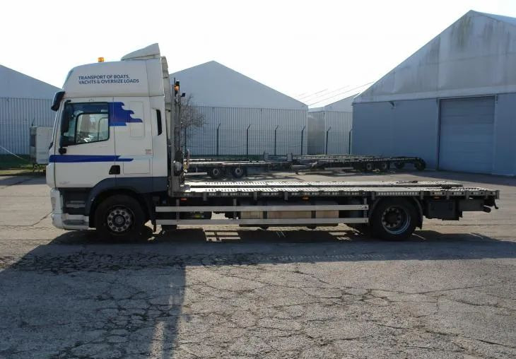 DAF CF 410 EURO 6 Laweta - Platforma super stan - 栏板式/ 平板卡车:图5 DAF CF 410 EURO 6 Laweta - Platforma super stan - 栏板式/ 平板卡车:图5