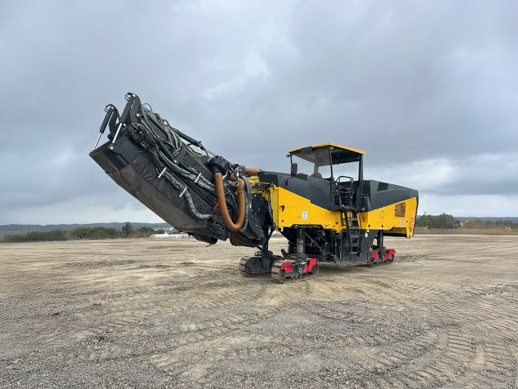 BOMAG DE BM 2200/75 Stage IV/Tier 4f - 沥青机:图1 BOMAG DE BM 2200/75 Stage IV/Tier 4f - 沥青机:图1