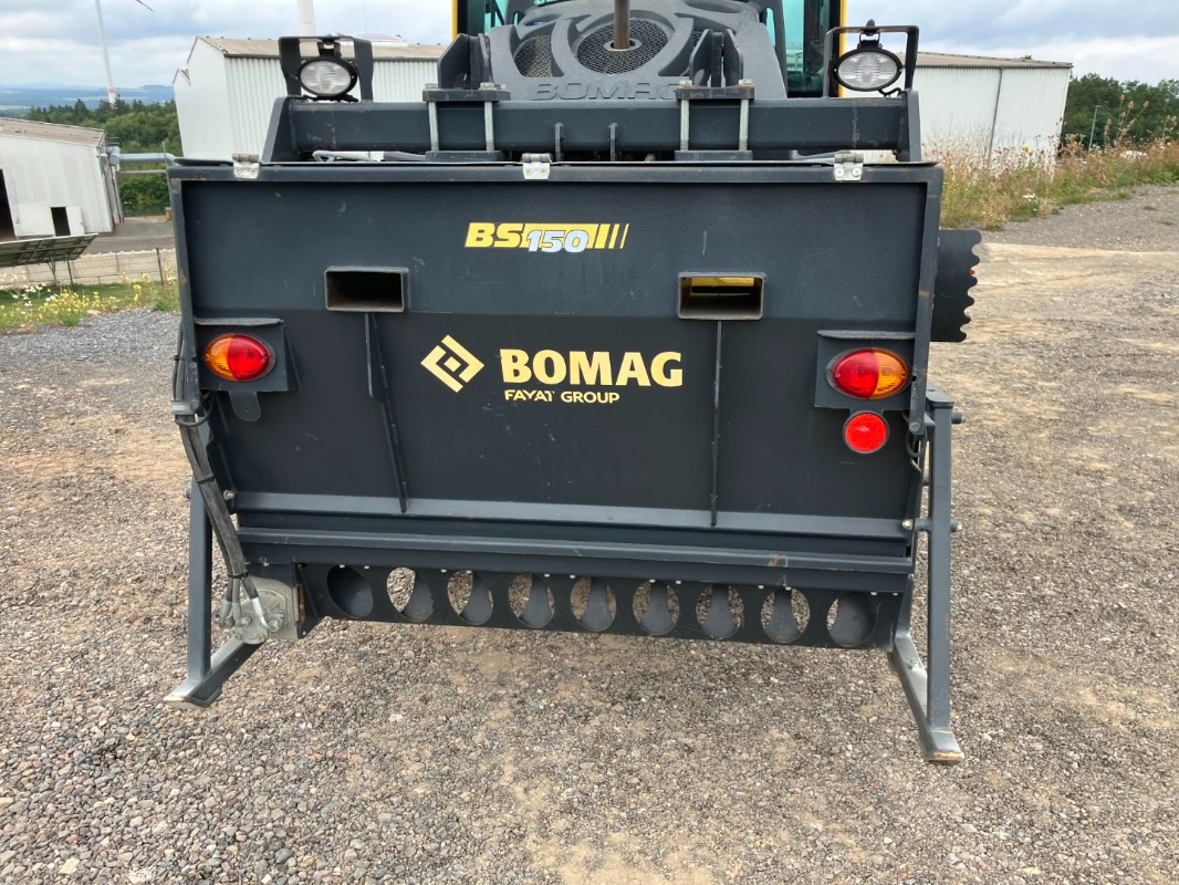 BOMAG DE BW 154 AP-4i  Stage IIIb/Tier 4f - 碾压机:图5 BOMAG DE BW 154 AP-4i  Stage IIIb/Tier 4f - 碾压机:图5