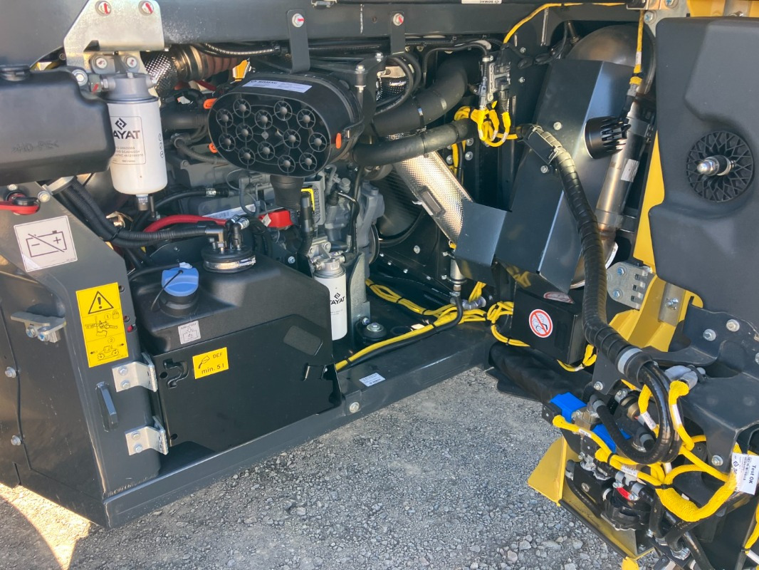 BOMAG DE BW 174 APO-4v Stage V/Tier 4f - 压路机:图4 BOMAG DE BW 174 APO-4v Stage V/Tier 4f - 压路机:图4