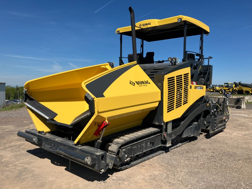 BOMAG IT BF 800 C S600  Stage IIIa/Tier 3 - 沥青铺路机:图1 BOMAG IT BF 800 C S600  Stage IIIa/Tier 3 - 沥青铺路机:图1