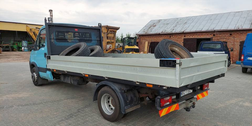 Iveco Daily 65C17 silnik 3.0 skrzynia automat - 平板货车:图3 Iveco Daily 65C17 silnik 3.0 skrzynia automat - 平板货车:图3
