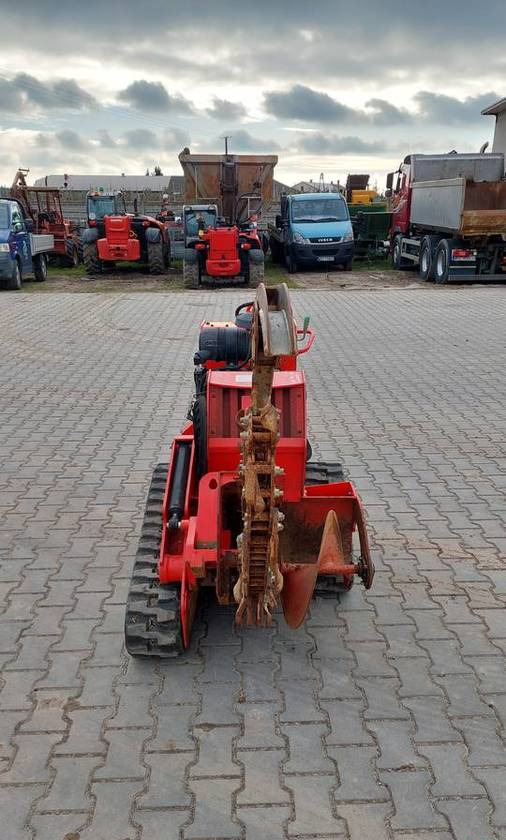 Koparka łańcuchowa Ditch Witch C24X 24 KM Honda - 挖沟机:图3 Koparka łańcuchowa Ditch Witch C24X 24 KM Honda - 挖沟机:图3