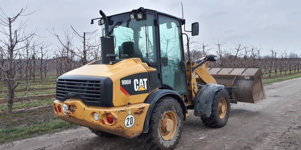 Ładowarka Caterpillar 906H widły + łyżka - 轮式装载机:图4 Ładowarka Caterpillar 906H widły + łyżka - 轮式装载机:图4