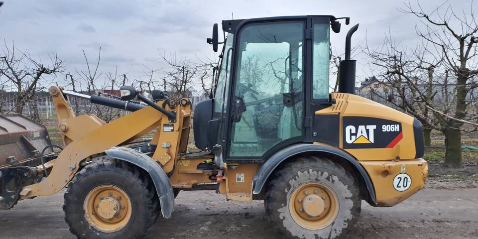 Ładowarka Caterpillar 906H widły + łyżka - 轮式装载机:图1 Ładowarka Caterpillar 906H widły + łyżka - 轮式装载机:图1
