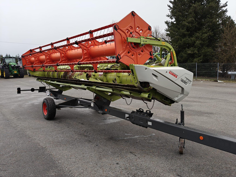 Claas Lexion 670 - 联合收割机:图2 Claas Lexion 670 - 联合收割机:图2