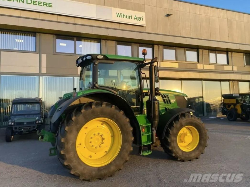 John Deere 6215R - 拖拉机:图1 John Deere 6215R - 拖拉机:图1