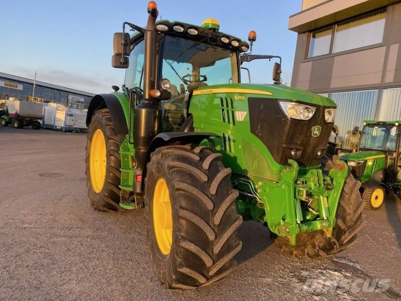 John Deere 6215R - 拖拉机:图2 John Deere 6215R - 拖拉机:图2