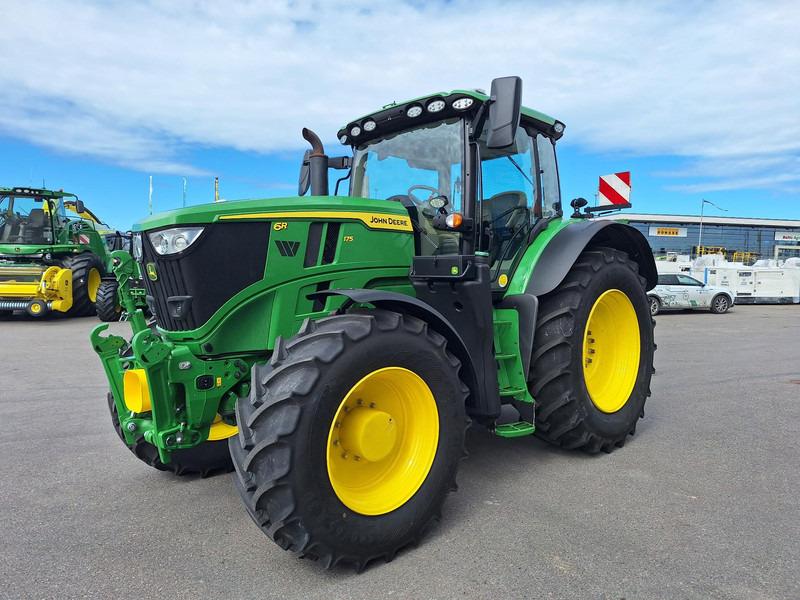 John Deere 6R 175 - 拖拉机:图3 John Deere 6R 175 - 拖拉机:图3