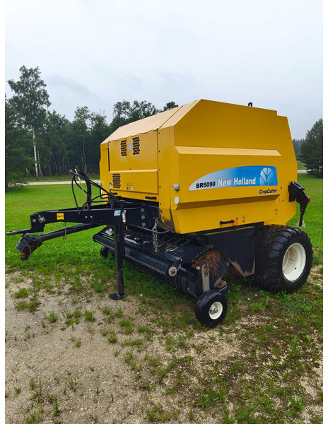 New Holland BR 6090 - 圆形打包机:图1 New Holland BR 6090 - 圆形打包机:图1