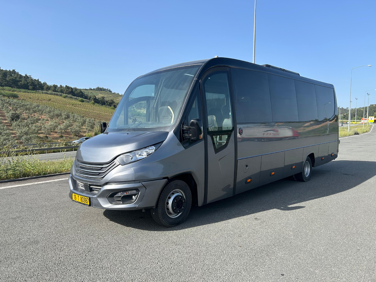 IVECO DAILY - RIGHT HAND DRIVE TOURISTIC VEHICLE - 长途客车:图4 IVECO DAILY - RIGHT HAND DRIVE TOURISTIC VEHICLE - 长途客车:图4