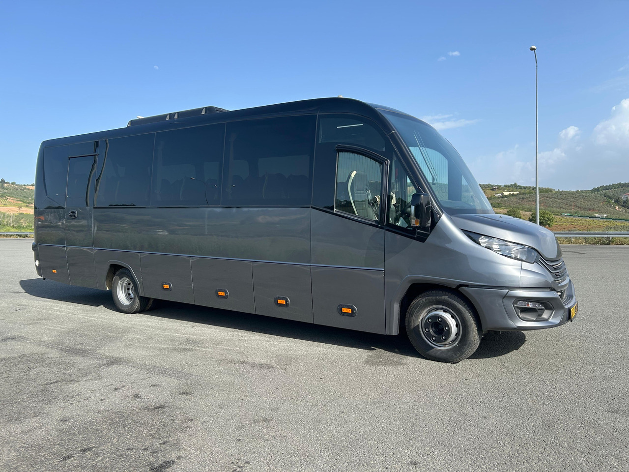 IVECO DAILY - RIGHT HAND DRIVE TOURISTIC VEHICLE - 长途客车:图3 IVECO DAILY - RIGHT HAND DRIVE TOURISTIC VEHICLE - 长途客车:图3