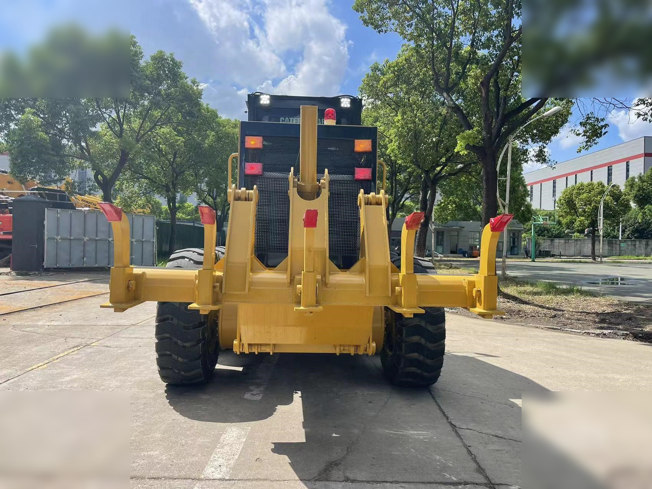 CATERPILLAR 140H - 平路机:图3 CATERPILLAR 140H - 平路机:图3