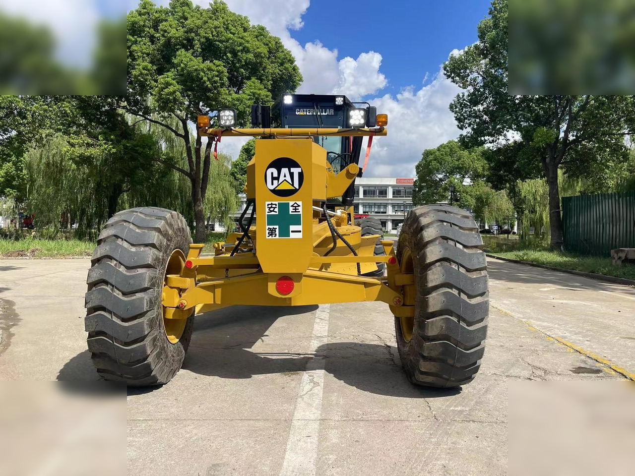 CATERPILLAR 140H - 平路机:图2 CATERPILLAR 140H - 平路机:图2