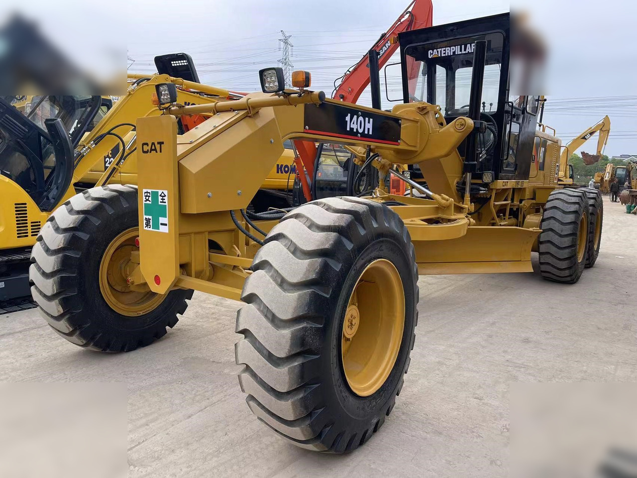 CATERPILLAR 140H - 平路机:图1 CATERPILLAR 140H - 平路机:图1