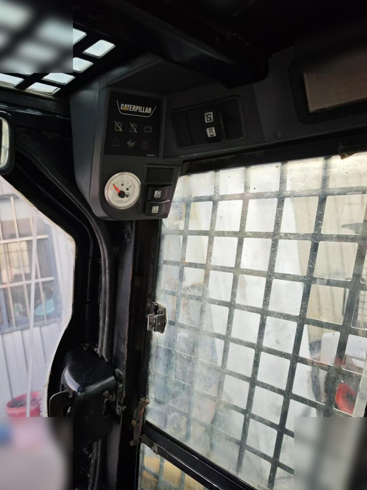 滑移装载机 CATERPILLAR 226B：图7