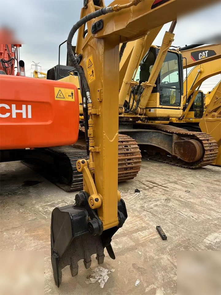 CATERPILLAR 303C CR - 小型挖掘机:图2 CATERPILLAR 303C CR - 小型挖掘机:图2