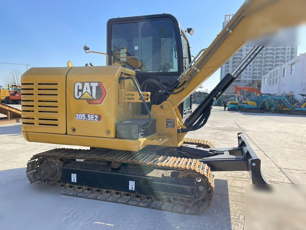 CATERPILLAR 305.5E2 - 小型挖掘机:图3 CATERPILLAR 305.5E2 - 小型挖掘机:图3