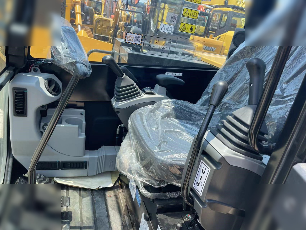 小型挖掘机 CATERPILLAR 305.5：图7