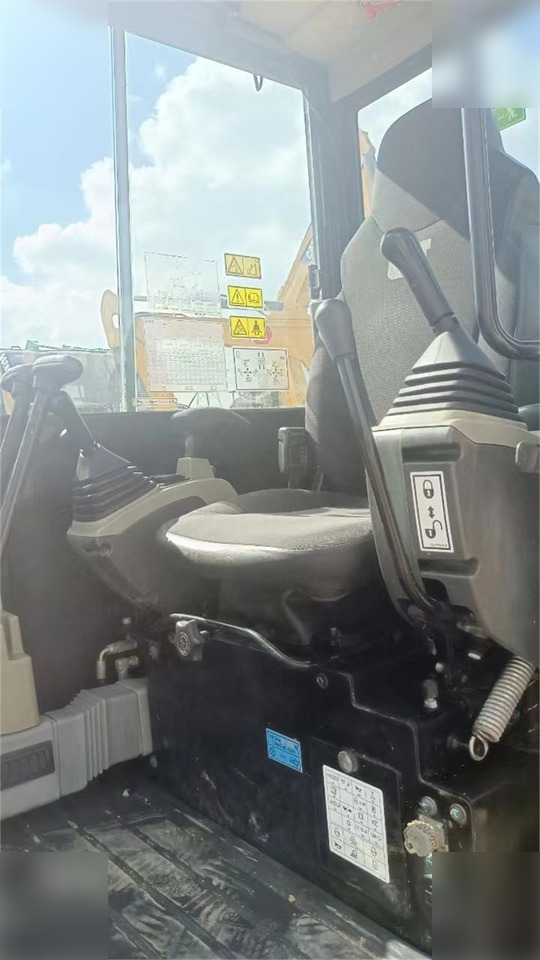 CATERPILLAR 306E2 - 履带式挖掘机:图5 CATERPILLAR 306E2 - 履带式挖掘机:图5