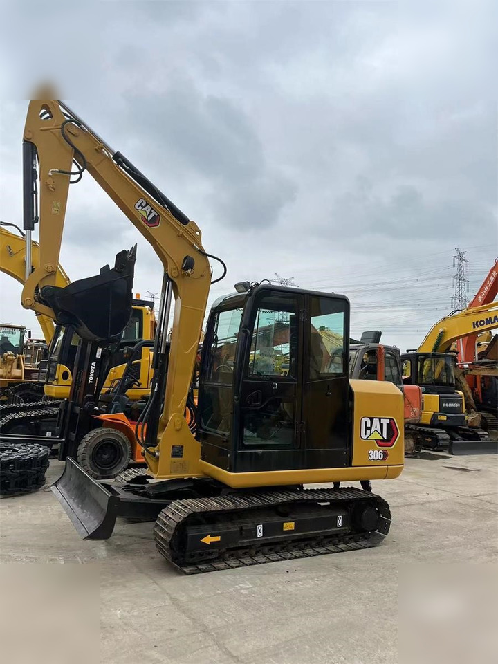 CATERPILLAR 306E - 履带式挖掘机:图2 CATERPILLAR 306E - 履带式挖掘机:图2