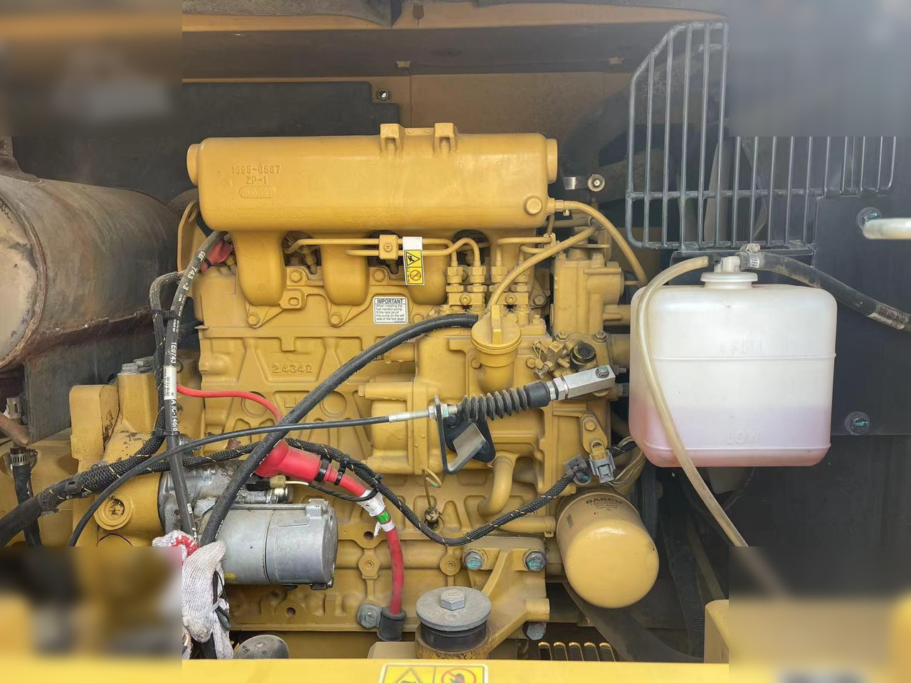 履带式挖掘机 CATERPILLAR 307.5：图11