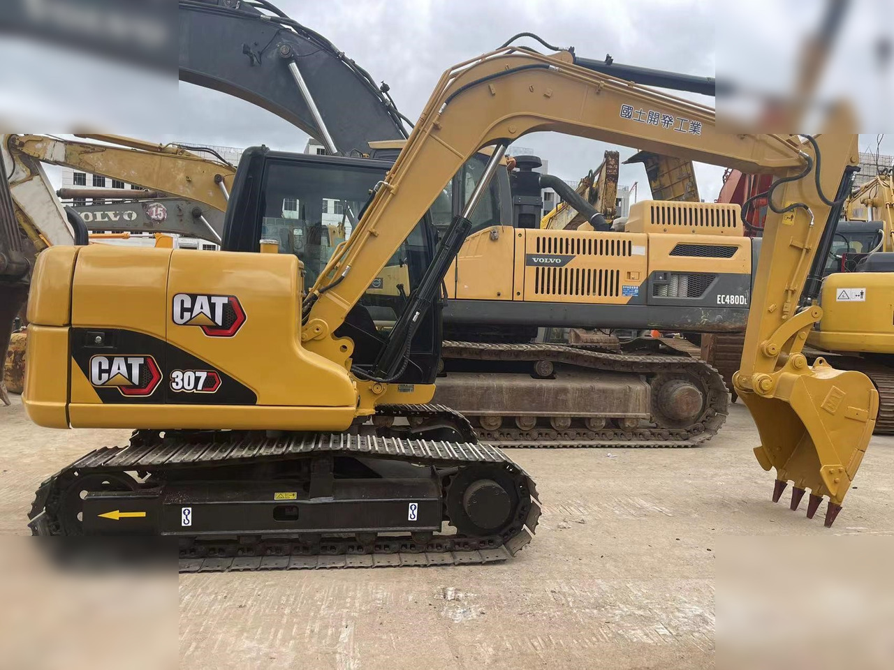CATERPILLAR 307D - 履带式挖掘机:图1 CATERPILLAR 307D - 履带式挖掘机:图1